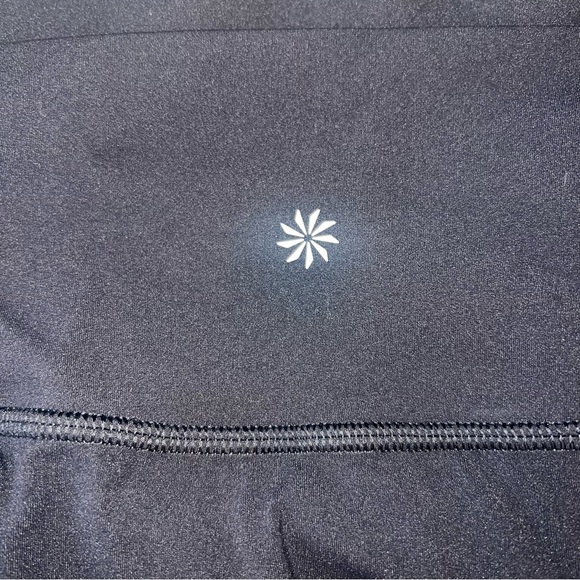 Athleta Salutation Skort | Athletic Skirt | Pockets | Black Medium NWOT - Picture 4 of 13